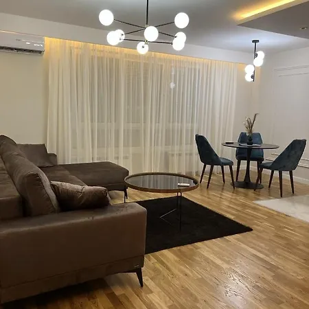 Lilly Lux Apartment Bijeljina Exterior photo